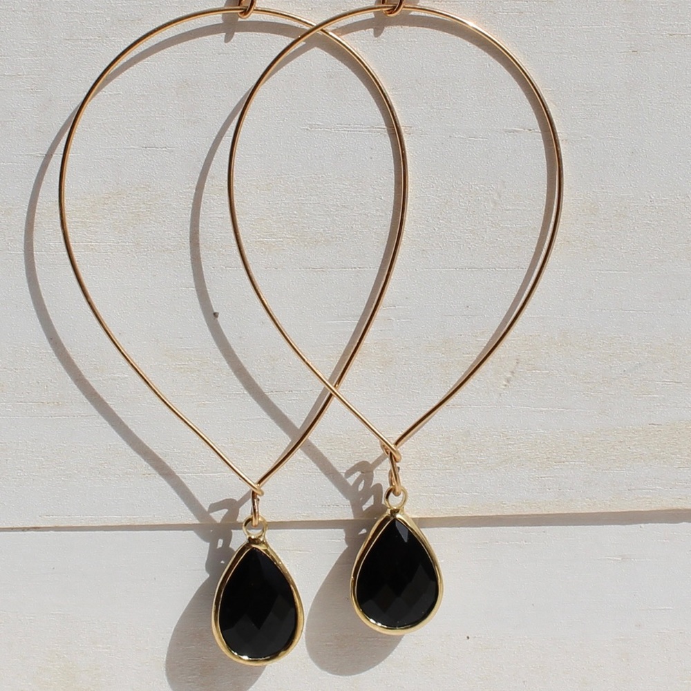 Black and Gold Lightweight Gem Dangle Earrings